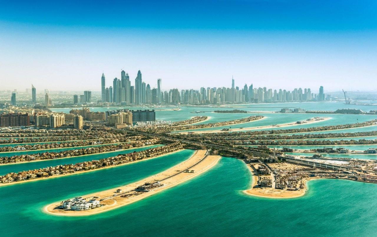 From Desert Sands to Skyscrapers: Travel Adventures in the UAE 